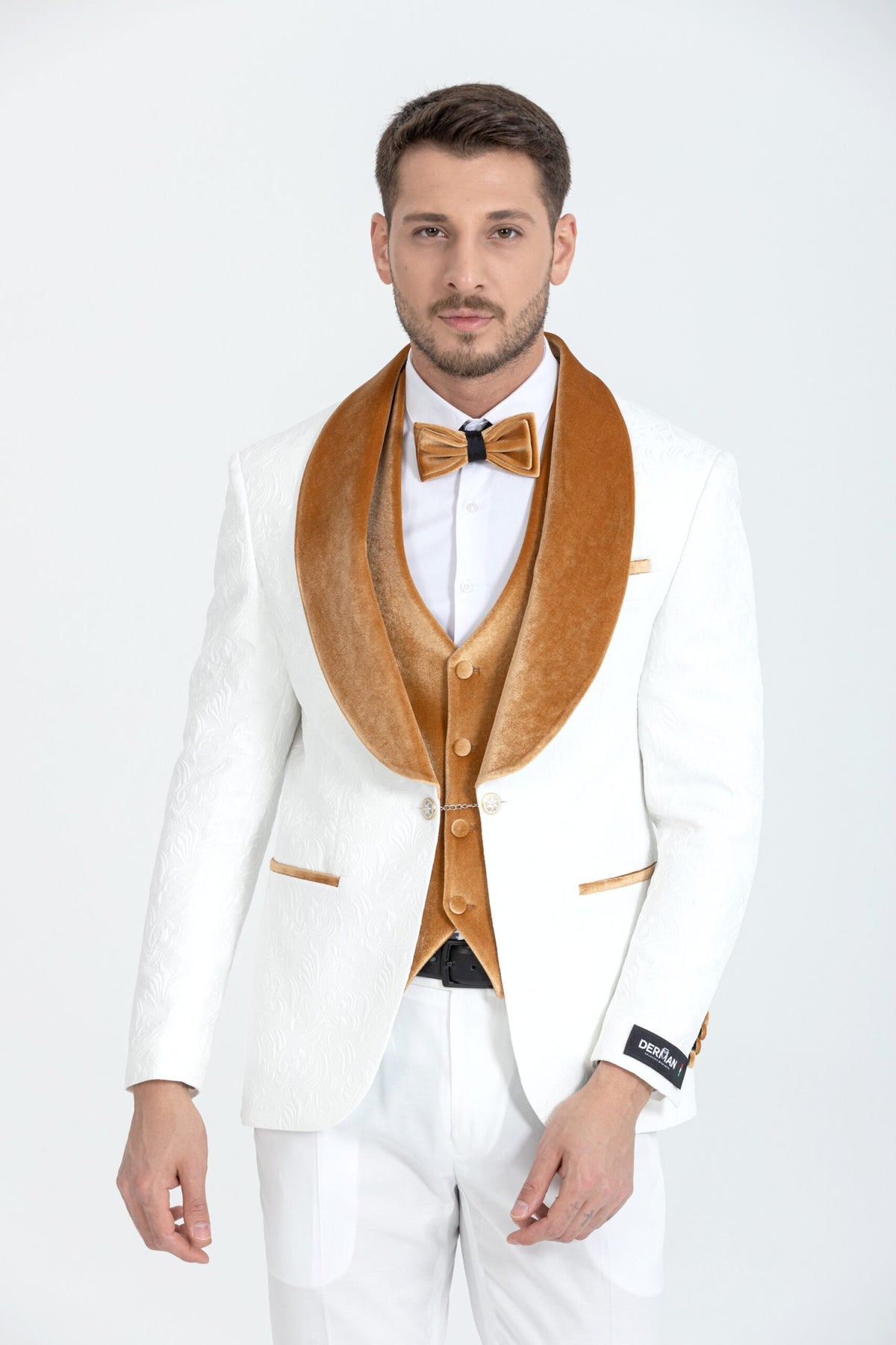 Gold & White Shawl Lapel Tuxedo with Velvet Vest – Suituno, photo 3